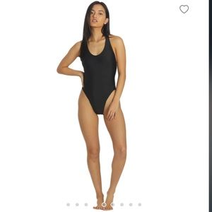 NWT~Women’s Nike Hydra-lock Swimsuit~